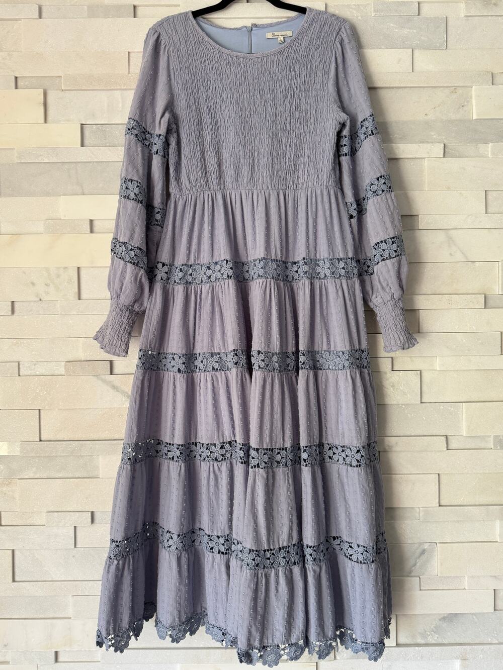 THE CLOTHING CO 100% Cotton Smocked Tiered L/S Crewneck Maxi Dress L Washed Blue